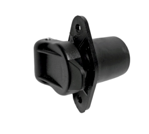 Pistikupesa / 3 / ema